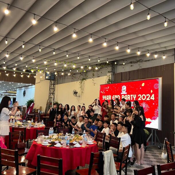 Tổ chức sự kiện